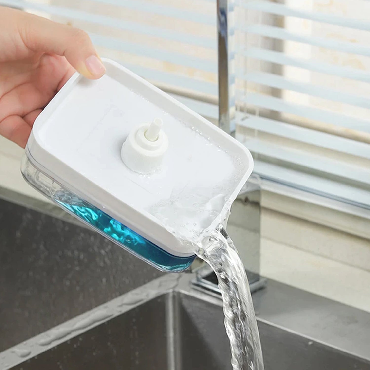 2 in 1 Soap Dispenser Used As A Soap Holder In Bathrooms And Toilets.